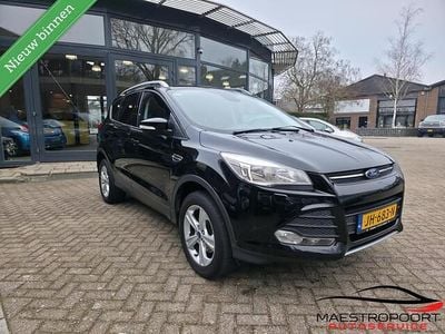 Zwart Occasion 2016 Ford Kuga Trend SUV | € 9.950 (Super prijs)