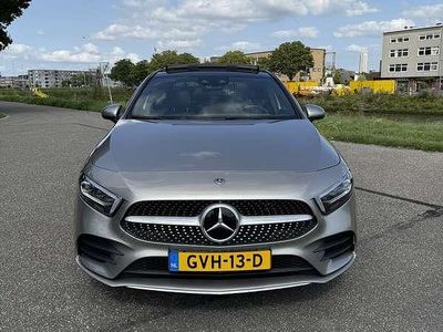 Grijs Gebruikt 2020 Mercedes A250 Style Sedan | € 31.500 (Iets duurder)