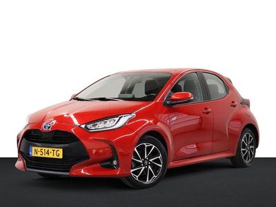 Occasion Toyota Yaris Hybrid 93 PK (68 kW) 2022 Rood Hatchback