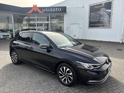 Occasion VW Golf VIII Active 150 PK (110 kW) 2021 Zwart (metallic) Hatchback