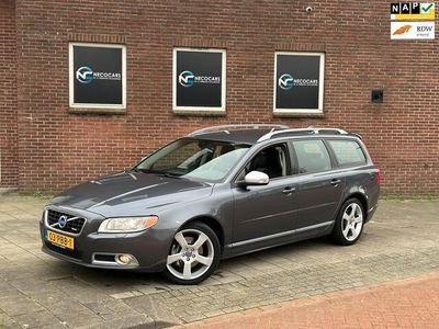 tweedehands Volvo V70 2.0T R-Edition / AUTOMAAT / DEALER ONDERHOUDEN / NAVI-MULTIEMEDIA