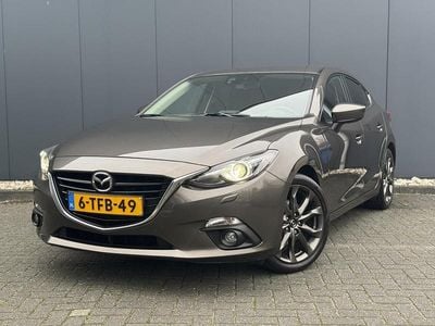Bruin Occasion 2014 Mazda 3 Sedan | € 9.995 (Iets duurder)