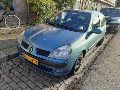 Occasion Renault Clio II Dynamique 107 PK (78 kW) 2004 Blauw Hatchback