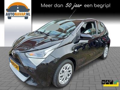 tweedehands Toyota Aygo 1.0 VVT-i X-Play Limited 5Drs /Navi/Apple/Android/