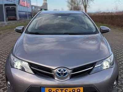 Brons Occasion 2014 Toyota Auris Hybrid Sedan | € 10.000 (Goede deal)