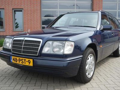 Mercedes 320