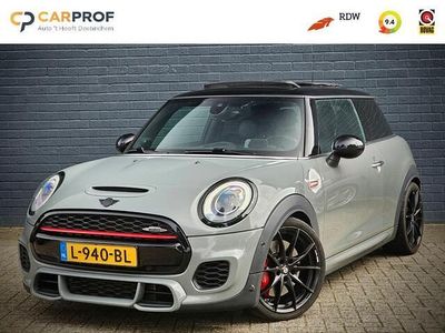 Grijs, metallic lak Gebruikt 2019 Mini John Cooper Works Chili Hatchback | € 24.650 (Eerlijke prijs)