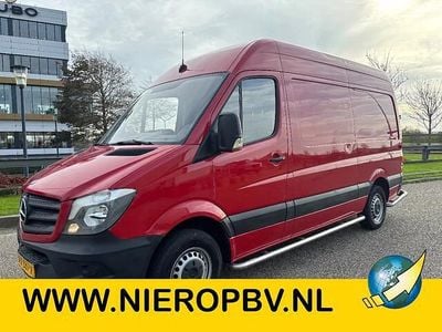 Rood Gebruikt 2015 Mercedes Sprinter Van | € 9.500 (Goede deal)