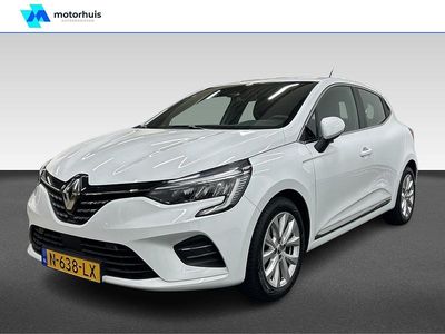 Wit Gebruikt 2021 Renault Clio V Intens Hatchback | € 12.995 (Goede deal)