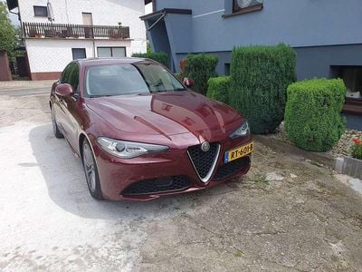 Occasion Alfa Romeo Giulia Super 150 PK (110 kW) 2018 Rood Sedan