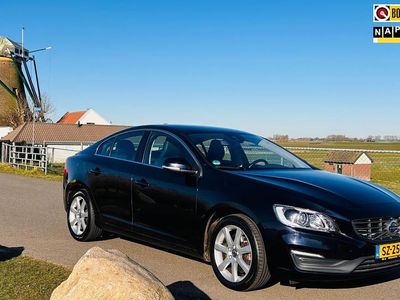 Blauw Gebruikt 2018 Volvo S60 Sedan | € 16.950 (Goede deal)