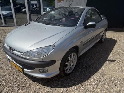 Grijs Occasion 2002 Peugeot 206 CC Cabriolet | € 1.490 (Eerlijke prijs)