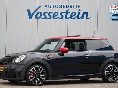 Zwart, metallic lak Gebruikt 2021 Mini John Cooper Works Hatchback | € 29.500 (Eerlijke prijs)