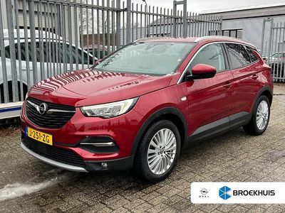 Rood Occasion 2020 Opel Grandland X Innovation SUV | € 17.400 (Eerlijke prijs)