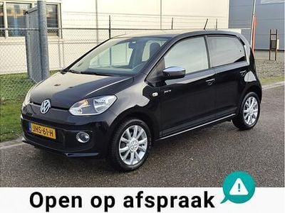 Zwart (metallic) Gebruikt 2015 VW up! high up! Hatchback | € 6.450 (Eerlijke prijs)