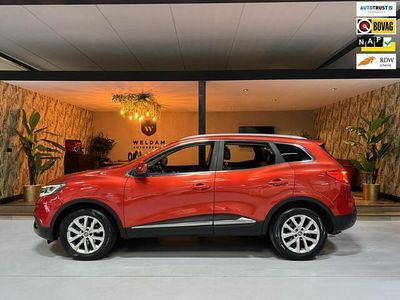 Rood Occasion 2016 Renault Kadjar Intens SUV | € 10.990 (Eerlijke prijs)