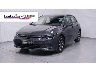 Dolphin grey metallic (b0) Gebruikt 2022 VW Golf VIII Comfortline Stationwagen | € 24.250 (Eerlijke prijs)