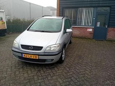 Grijs Gebruikt 2003 Opel Zafira Elegance MPV | € 1.250 (Super prijs)