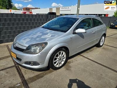 Opel Astra GTC