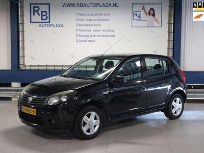 Zwart Gebruikt 2010 Dacia Sandero Hatchback | € 2.250 (Iets duurder)