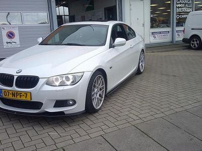 Wit Gebruikt 2010 BMW 320 Sport Line Coupé | € 10.500 (Duur)