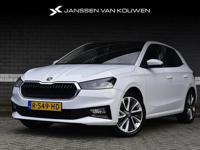 Wit Occasion 2022 Skoda Fabia Business Line Hatchback | € 17.450 (Iets duurder)
