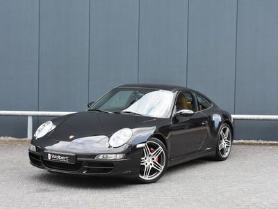 Porsche 911 Carrera 4