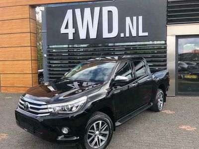 tweedehands Toyota HiLux HI-LUX 2.4 D-4D AUT 5 PERS GRIJS K MULTI CARGO VAN -LEDER- NAVI- CLIMA - ¤ 43.900 EXCL BTW Wij leveren u dezeMULTI-CARGO naar uw persoonlijke bedrijf wensen . uw medewerkens kunnen met 5 personen en een op maat gemaakte bedrijf inrichting C