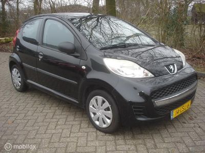 Occasion Peugeot 107 Urban Move 68 PK (50 kW) 2010 Zwart Hatchback