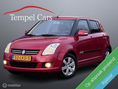 Rood Occasion 2010 Suzuki Swift Limited Hatchback | € 4.995 (Eerlijke prijs)