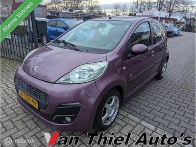 Occasion Peugeot 107 Envy 68 PK (50 kW) 2013 Paars Hatchback