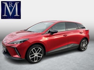 Rood Occasion 2024 MG MG4 EV Luxury Hatchback | € 21.899 (Super prijs)