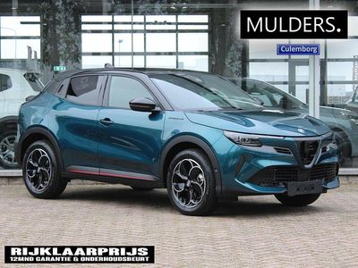 Blauw Nieuw 2025 Alfa Romeo Junior Edizione Speciale SUV | € 39.945