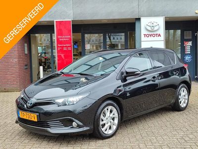Zwart Gebruikt 2018 Toyota Auris Hybrid Plus Hatchback | € 17.489 (Eerlijke prijs)