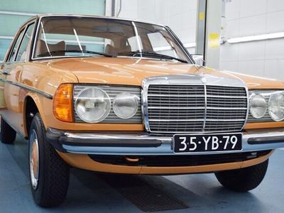 Mercedes 230