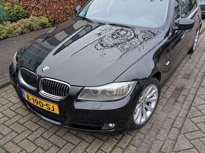 Zwart Occasion 2010 BMW 325 Executive Stationwagen | € 9.500 (Super prijs)