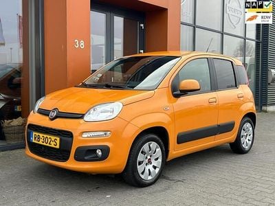 Occasion Fiat Panda Lounge 80 PK (58 kW) 2017 Oranje Hatchback