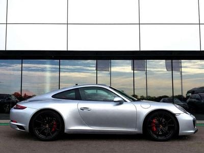 Zilver Occasion 2017 Porsche 911 Carrera 4 GTS Coupé | € 114.930 (Goede deal)