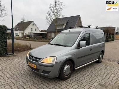 Grijs Gebruikt 2010 Opel Combo Hatchback | € 2.450 (Eerlijke prijs)