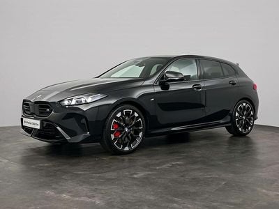 Blauw Occasion 2024 BMW M135 Comfort Edition Hatchback | € 62.880 (Eerlijke prijs)