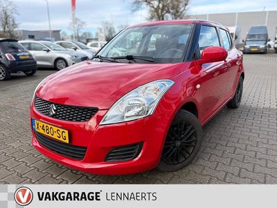 Rood Occasion 2012 Suzuki Swift Comfort Hatchback | € 7.245 (Eerlijke prijs)