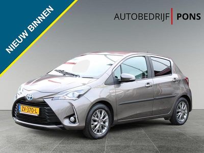 Grijs Occasion 2019 Toyota Yaris Hybrid Hatchback | € 16.950 (Eerlijke prijs)