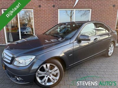 Grijs (metallic) Occasion 2010 Mercedes C180 Sedan | € 7.899 (Eerlijke prijs)