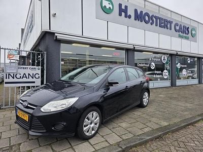 Zwart Occasion 2011 Ford Focus Ambiente Hatchback | € 2.450 (Eerlijke prijs)