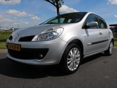 tweedehands Renault Clio 1.2 TCE Special Rip Curl, Airco