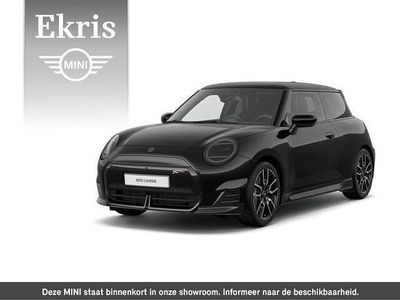 Zwart Nieuw 2025 Mini Cooper Hatchback | € 40.390 (Eerlijke prijs)
