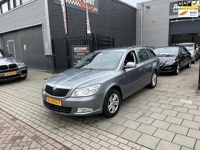 Grijs Occasion 2012 Skoda Octavia Business Line Stationwagen | € 1.999 (Eerlijke prijs)