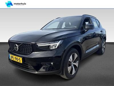 Zwart Occasion 2022 Volvo XC40 Plus SUV | € 33.445 (Eerlijke prijs)