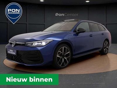 Occasion VW Passat R-line 272 PK (200 kW) 2024 Blauw Stationwagen