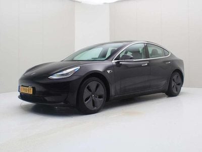 Zwart Occasion 2020 Tesla Model 3 Standard Range Sedan | € 18.400 (Goede deal)
